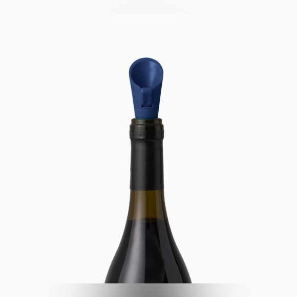 Houdini Flipper Wine Pourer Bottle Stoppers, Set of 2, burgundy/pink - Picture 3 of 7